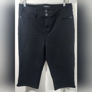 🌷👖d. jeans Women's Black Capri Jeans